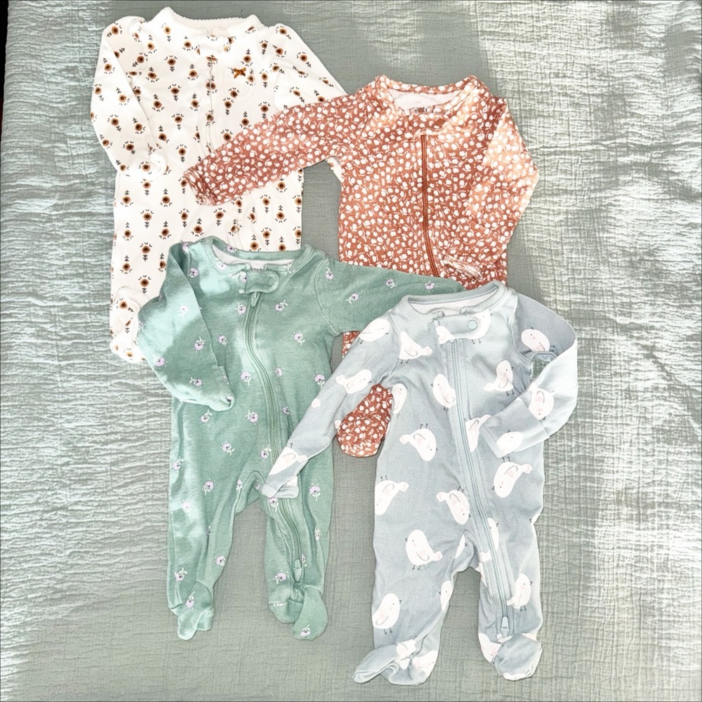 (4) Carter’s 2-Way Zip Cotten Footed Pajamas